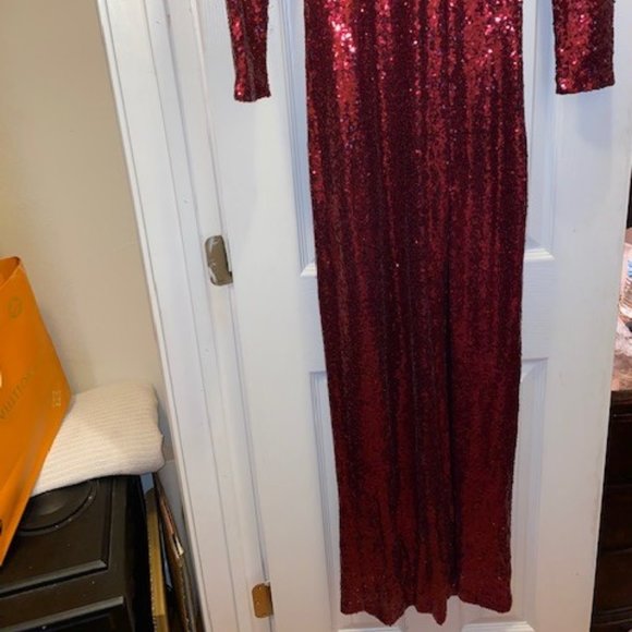 RED SEQUIN EVENING GOWN SIZE 7/8 - Picture 5 of 8